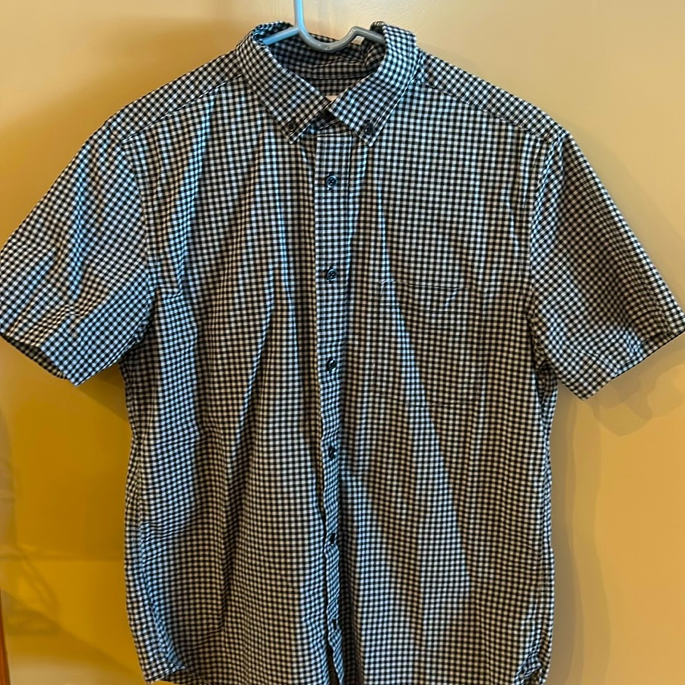 Men’s Goodfellow & Co, short sleeve, light blue and navy plaid, cotton shirt